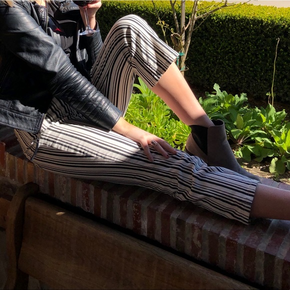 Stripe, flare ankle jeans - Picture 2 of 5